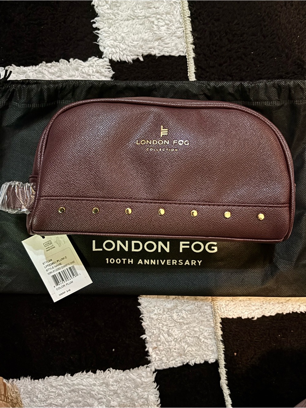 London Fog Burgundy Travel Toiletry Bag